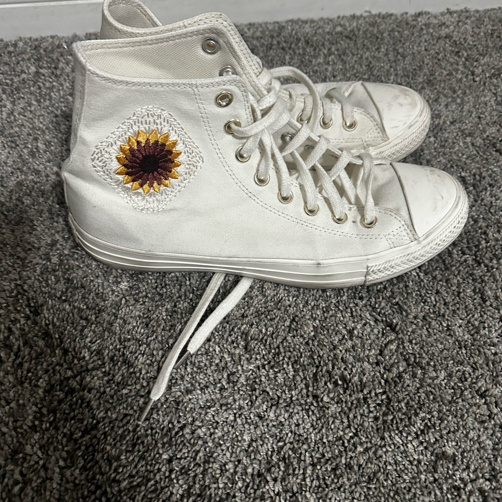 White High-Top converse Sneakers with Sunflower Embroidery - Picture 2 of 2